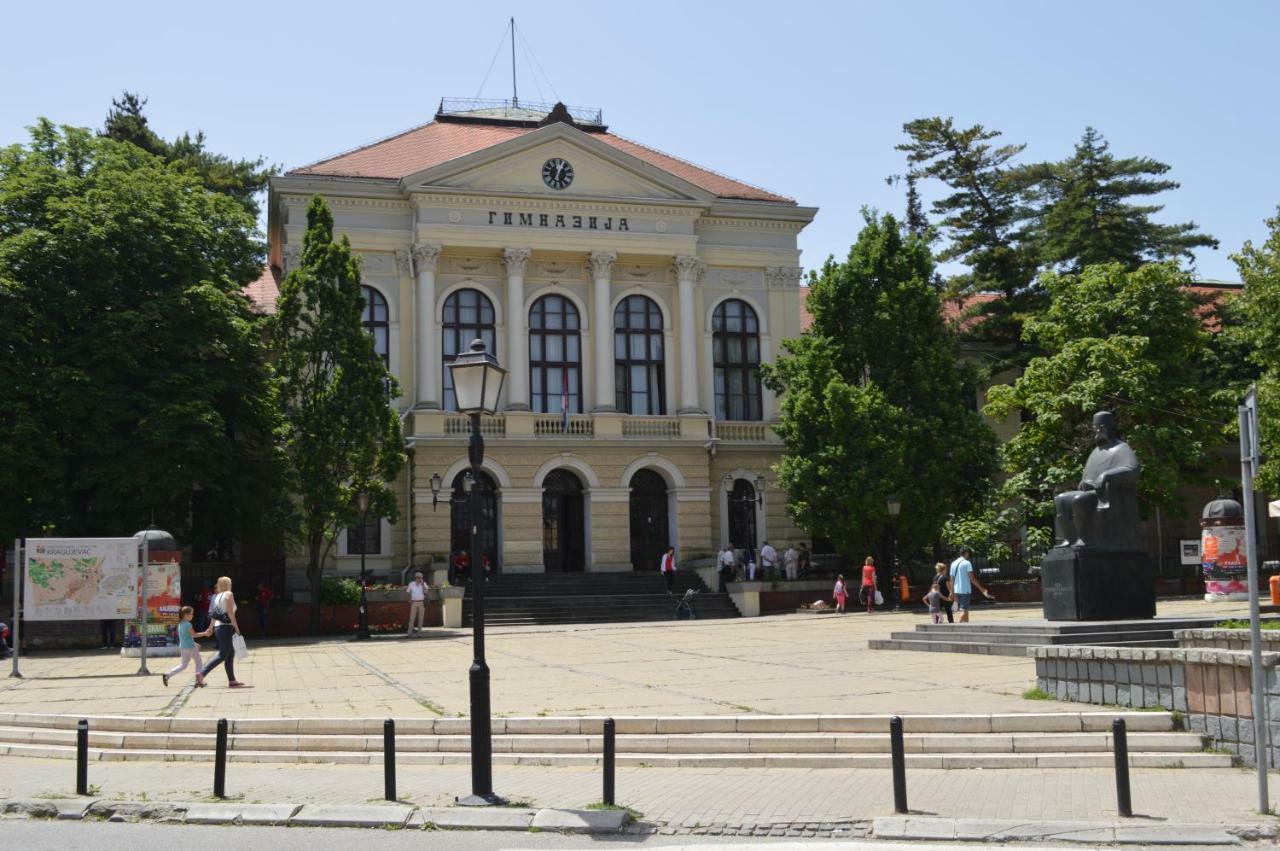 Lux Place Apartments Downtown Κραγκούγιεβατς Εξωτερικό φωτογραφία